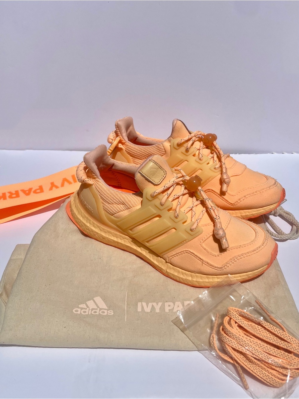 adidas Ultraboost OG x Ivy Park Rodeo Acid Orange 2021 GY3835 Women’s 7 Men’s 6 - Picture 4 of 9